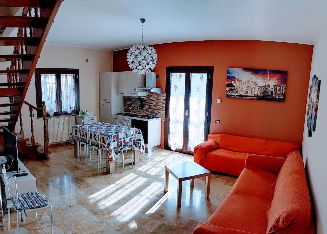 Casa Vacanze Volpe Dell'Etna 니콜로시 외부 사진