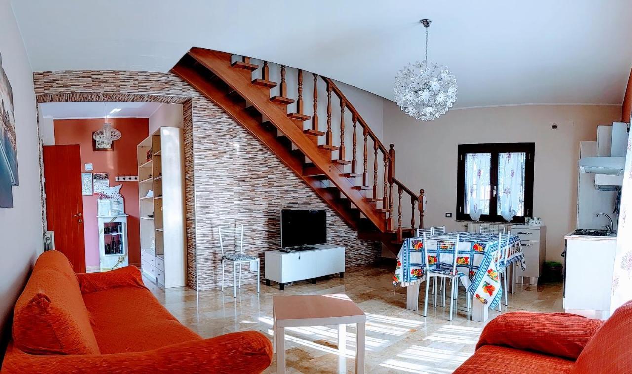 Casa Vacanze Volpe Dell'Etna 니콜로시 외부 사진